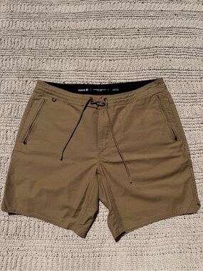 Roark Men's Khaki Layover Traveler Shorts with Zipper Pockets
